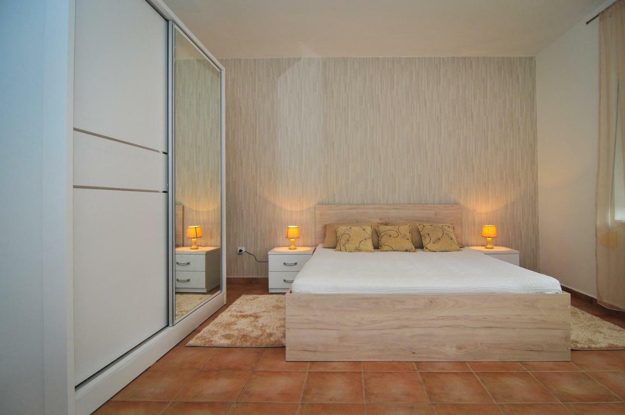 Apartments Pean Tivat Kültér fotó