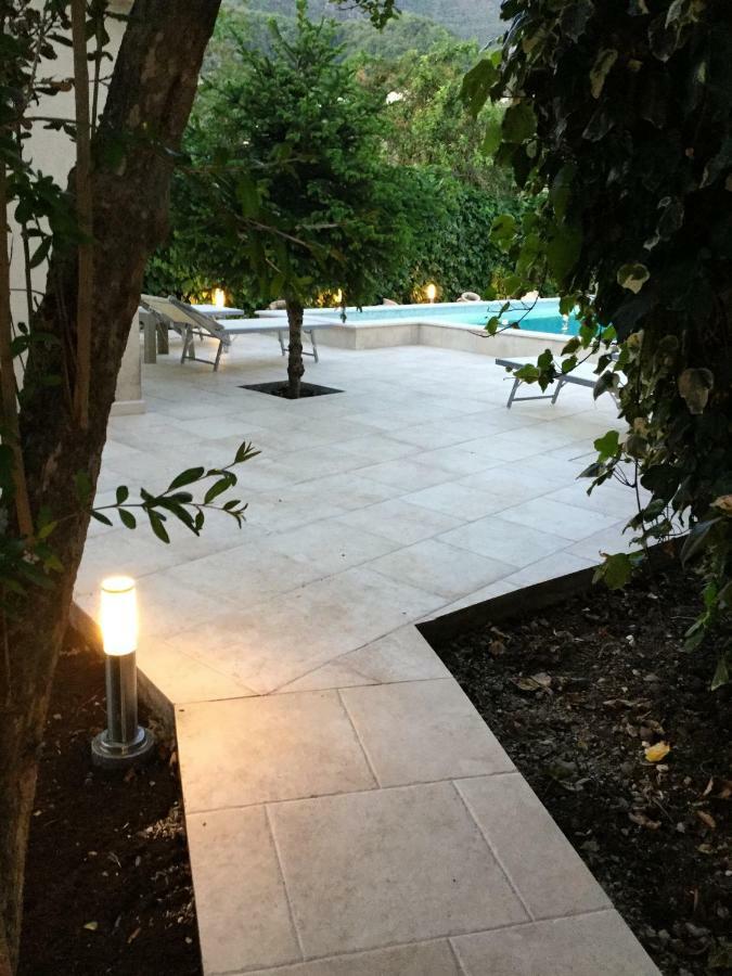 Apartments Pean Tivat Kültér fotó